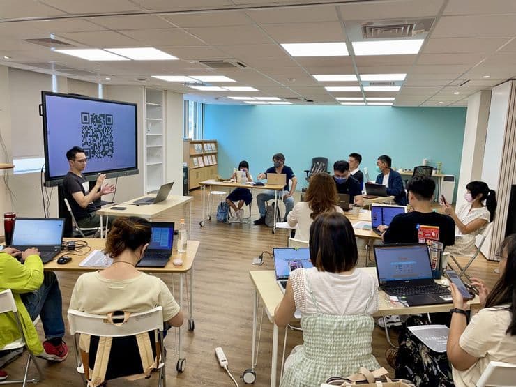 Teacher Empowerment Workshop: From AI Apprentice to AI Wizard